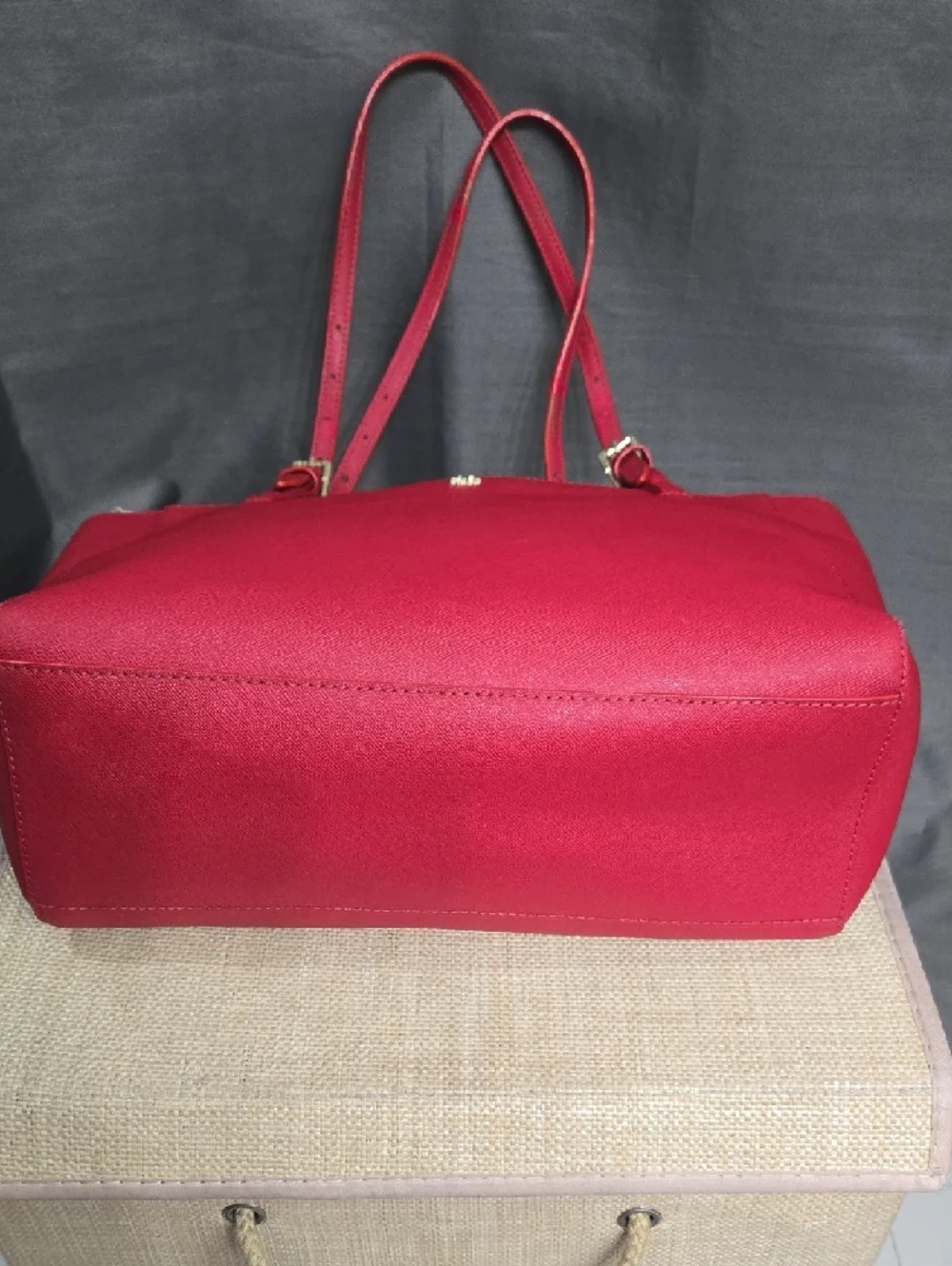 EUC Tory Burch Red Saffiano Tote with Gold Logo